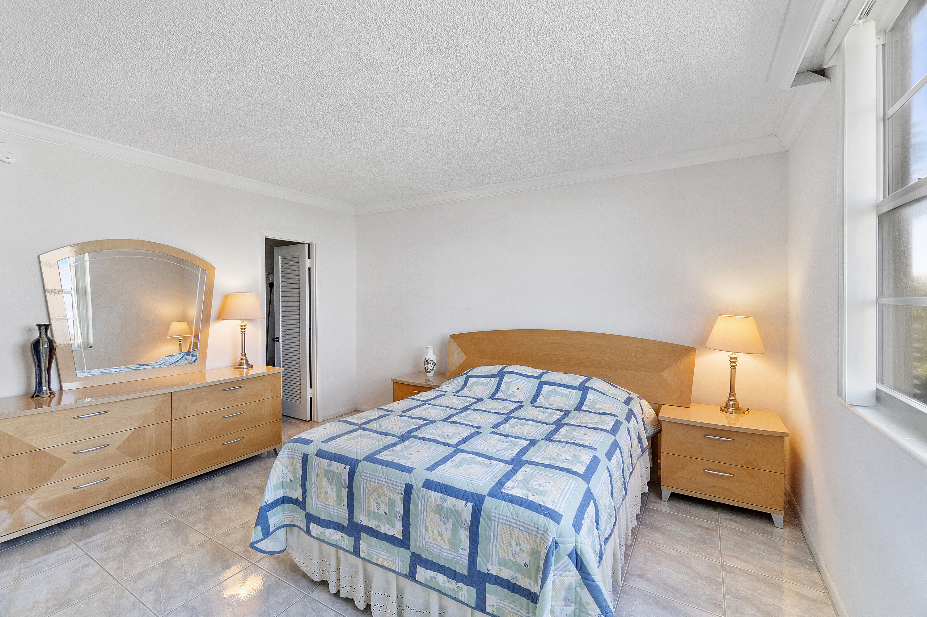 2851 South Ocean Boulevard, Unit 4B Boca Raton, FL 33432 - Photo 12 of 30 Guest Bedroom