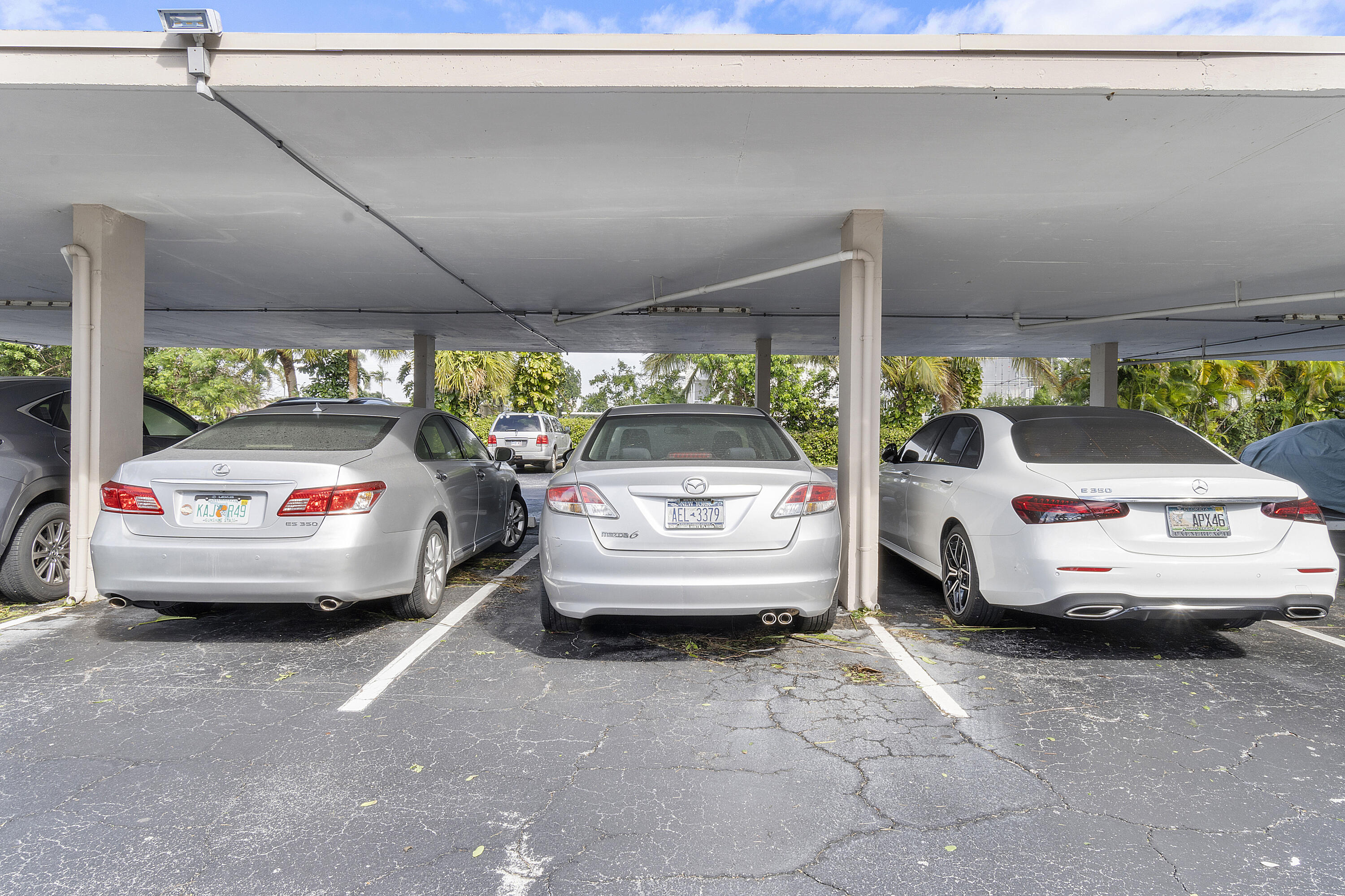 2851 South Ocean Boulevard, Unit 4B Boca Raton, FL 33432 - Photo 14 of 30 Carport