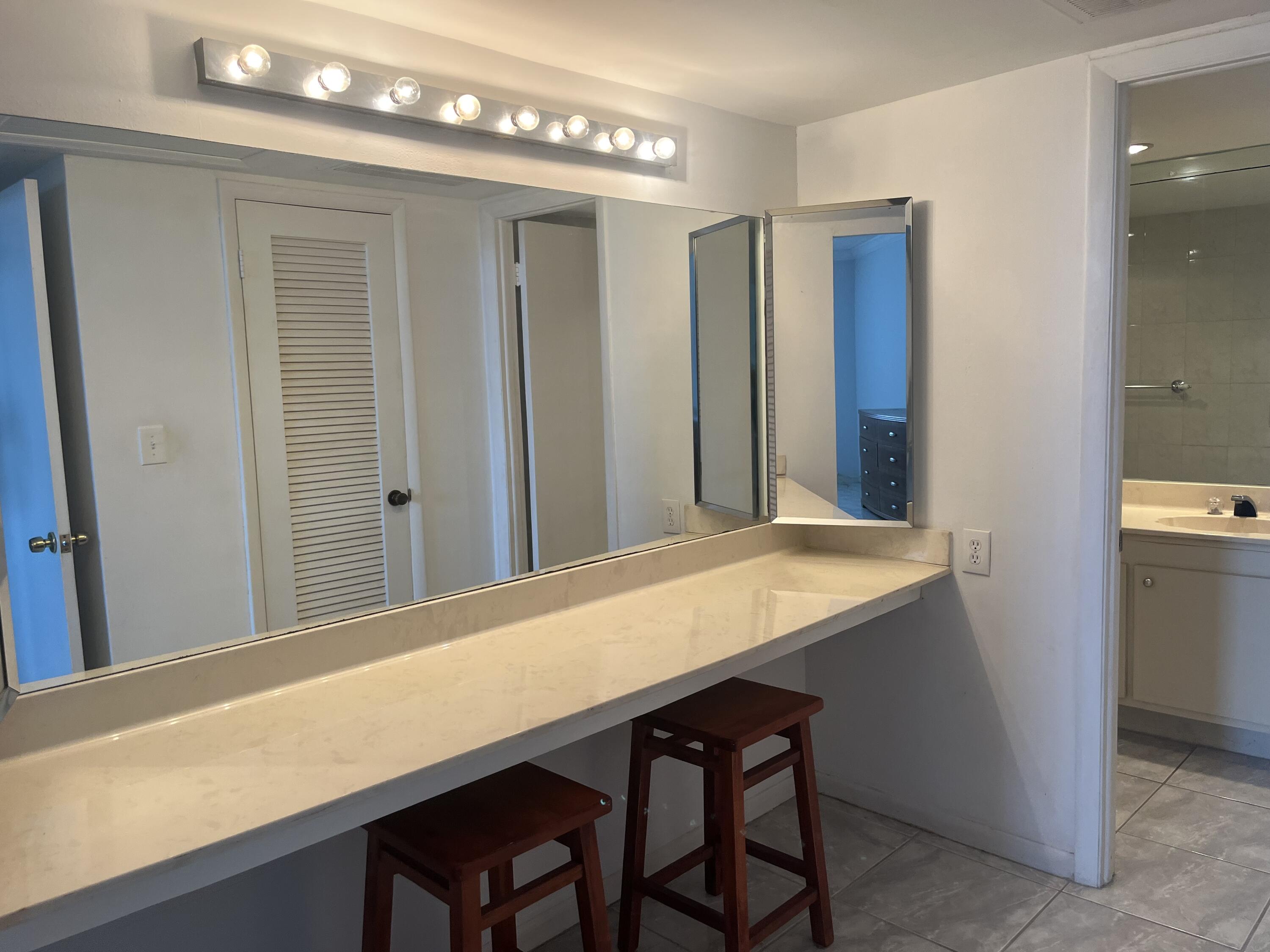 2851 South Ocean Boulevard, Unit 4B Boca Raton, FL 33432 - Photo 9 of 30 Primary Bath