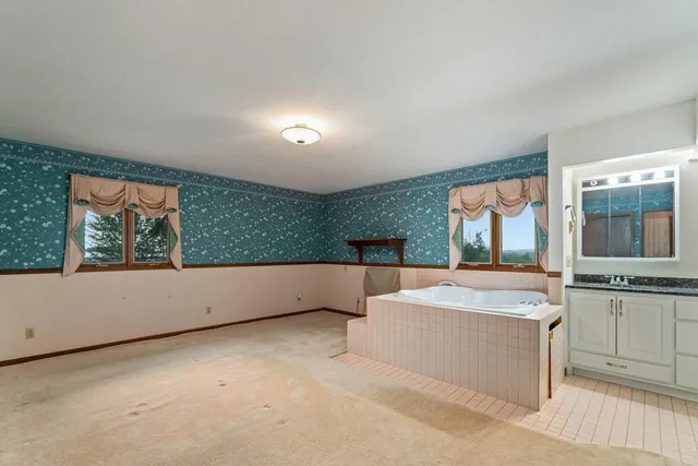 $374,900 | 518 East Chippewa Street, Cadott, WI 54727