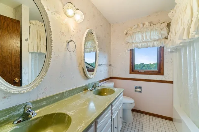 $374,900 | 518 East Chippewa Street, Cadott, WI 54727