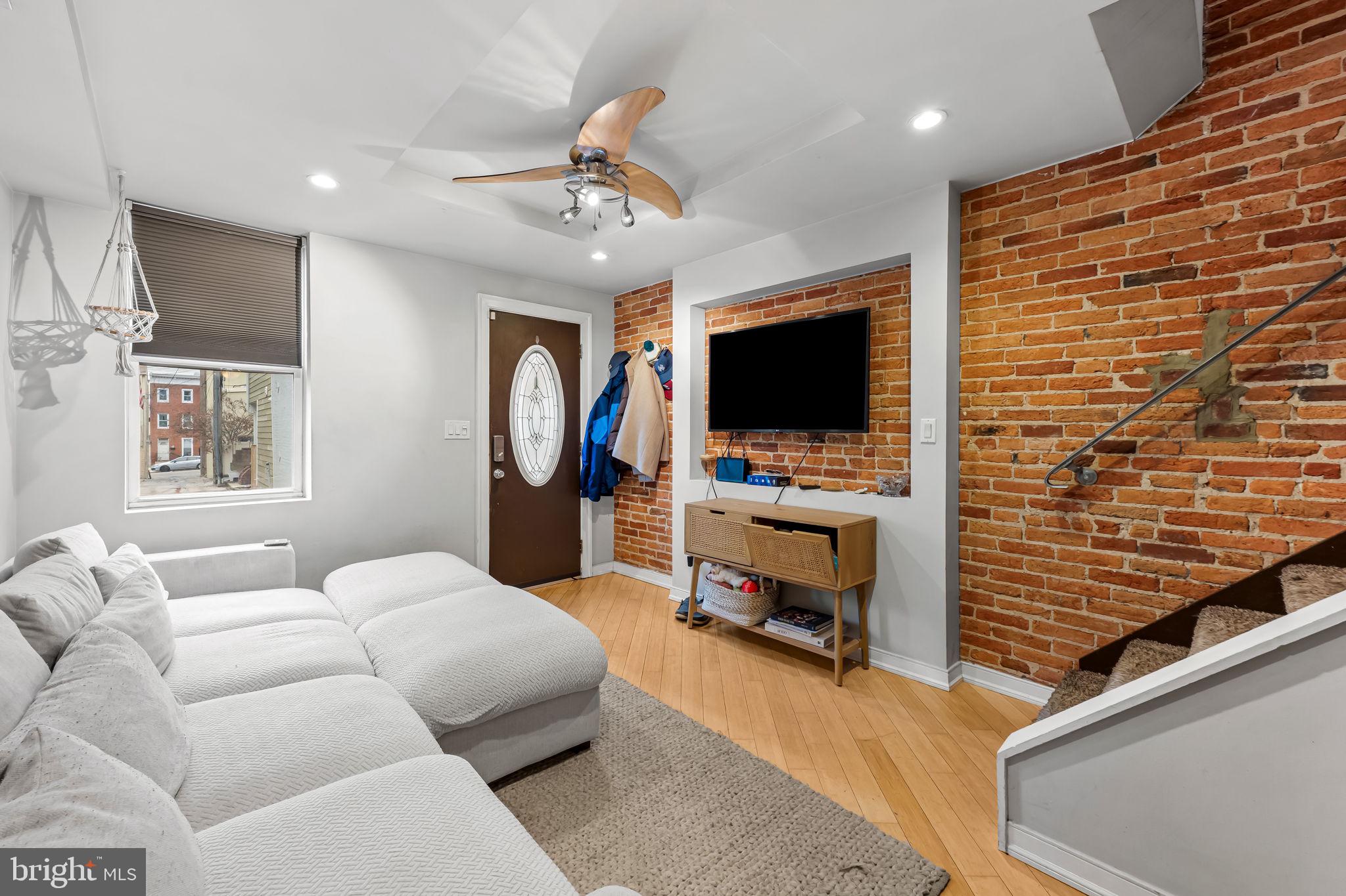 511 South Bradford Street Baltimore, MD 21224 - Photo 5 of 23