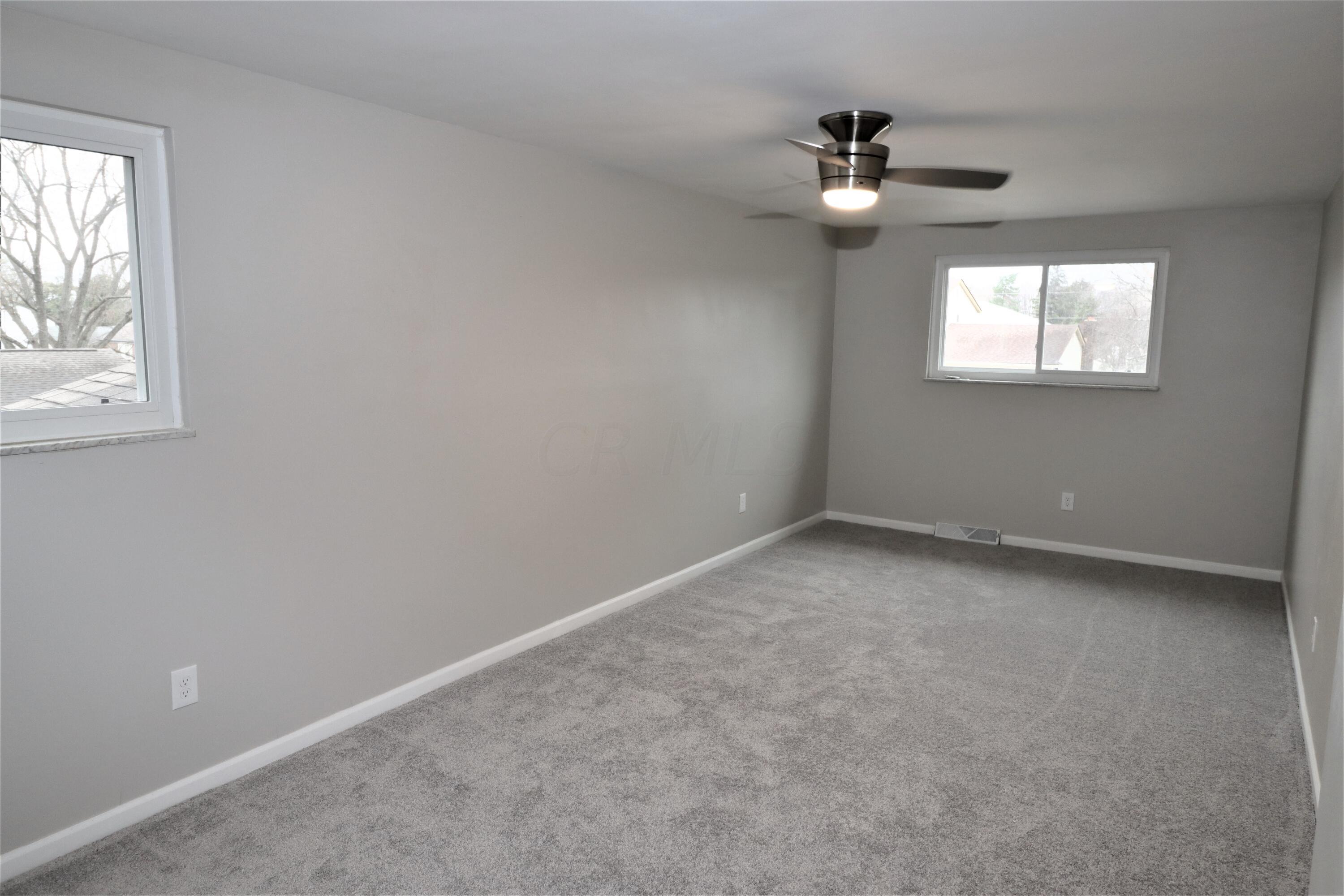 823 Ronson Avenue Gahanna, OH 43230 - Photo 17 of 37 Owners Bedroom