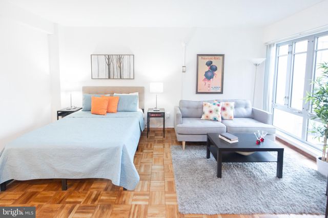 $245,000 | 1711 Massachusetts Avenue Northwest, Unit 809, Washington, DC 20036