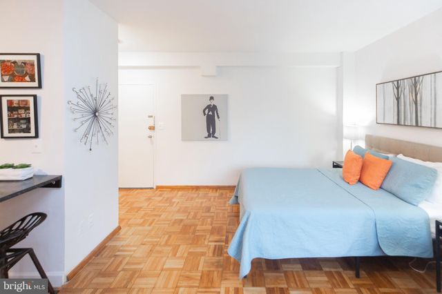 $245,000 | 1711 Massachusetts Avenue Northwest, Unit 809, Washington, DC 20036