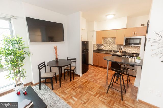 $245,000 | 1711 Massachusetts Avenue Northwest, Unit 809, Washington, DC 20036