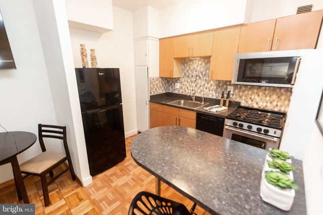 $245,000 | 1711 Massachusetts Avenue Northwest, Unit 809, Washington, DC 20036