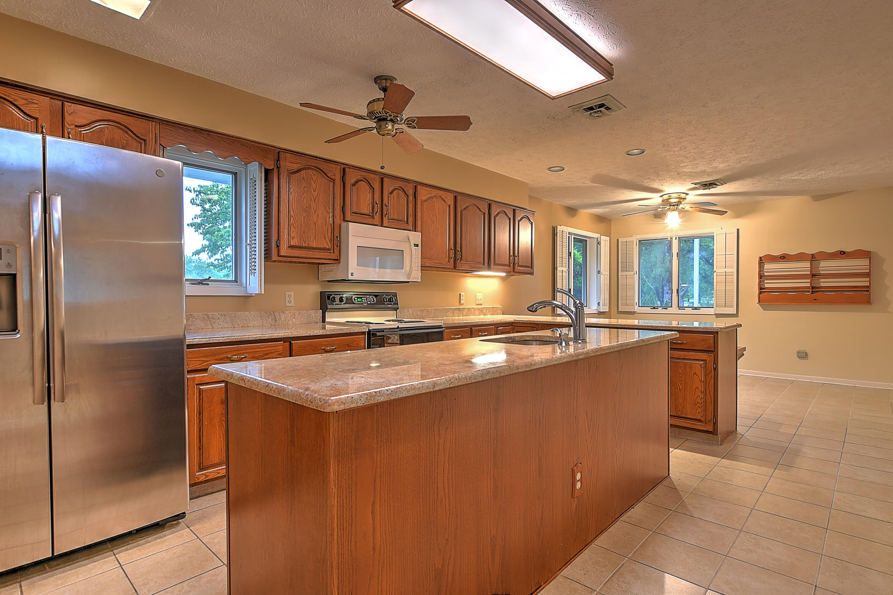 2101 Pendragon Road Kingsport, TN 37660 - Photo 11 of 58 Pendragon-8
