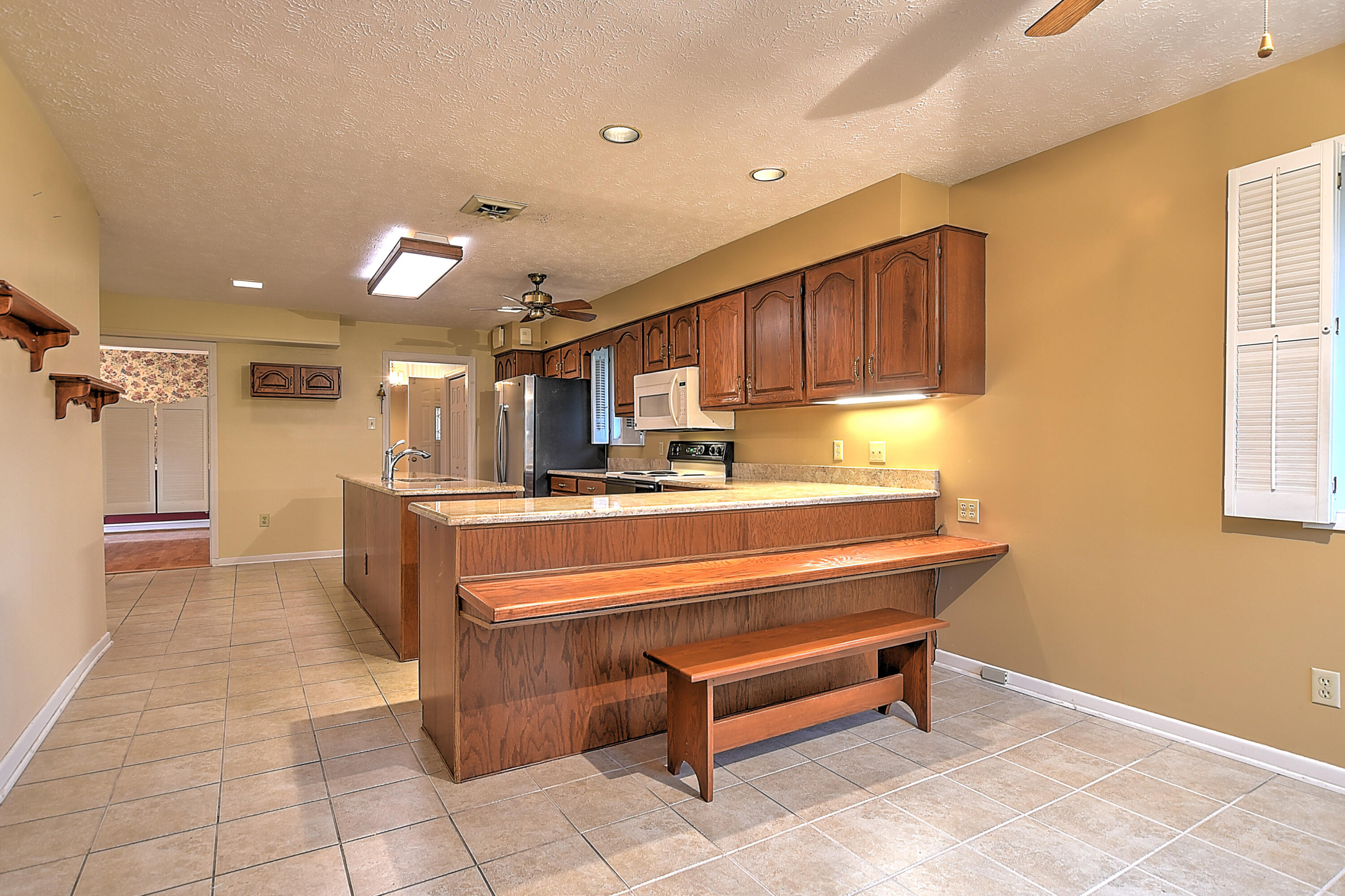 2101 Pendragon Road Kingsport, TN 37660 - Photo 14 of 58 Pendragon-11