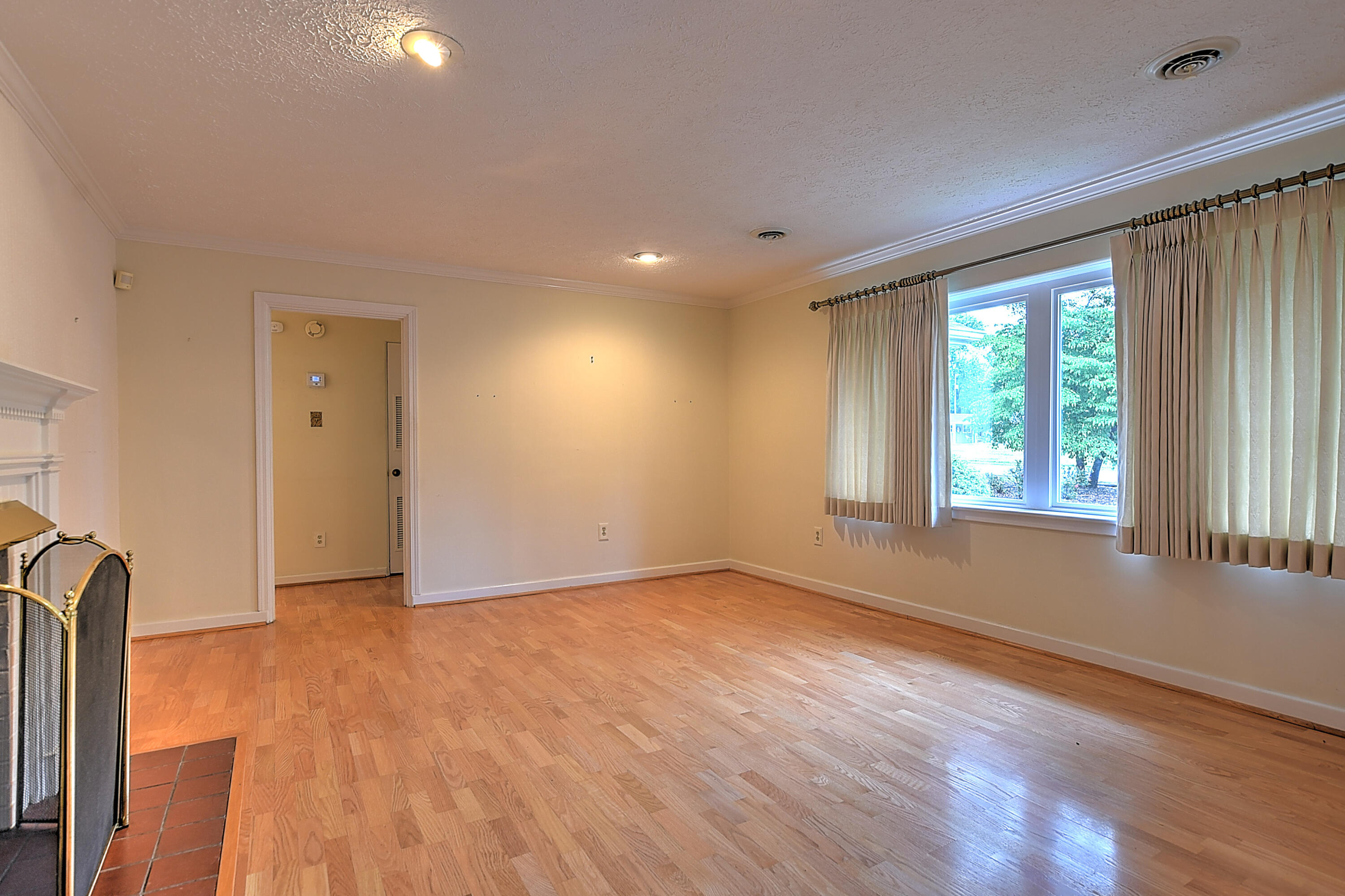 2101 Pendragon Road Kingsport, TN 37660 - Photo 32 of 58 Pendragon-29