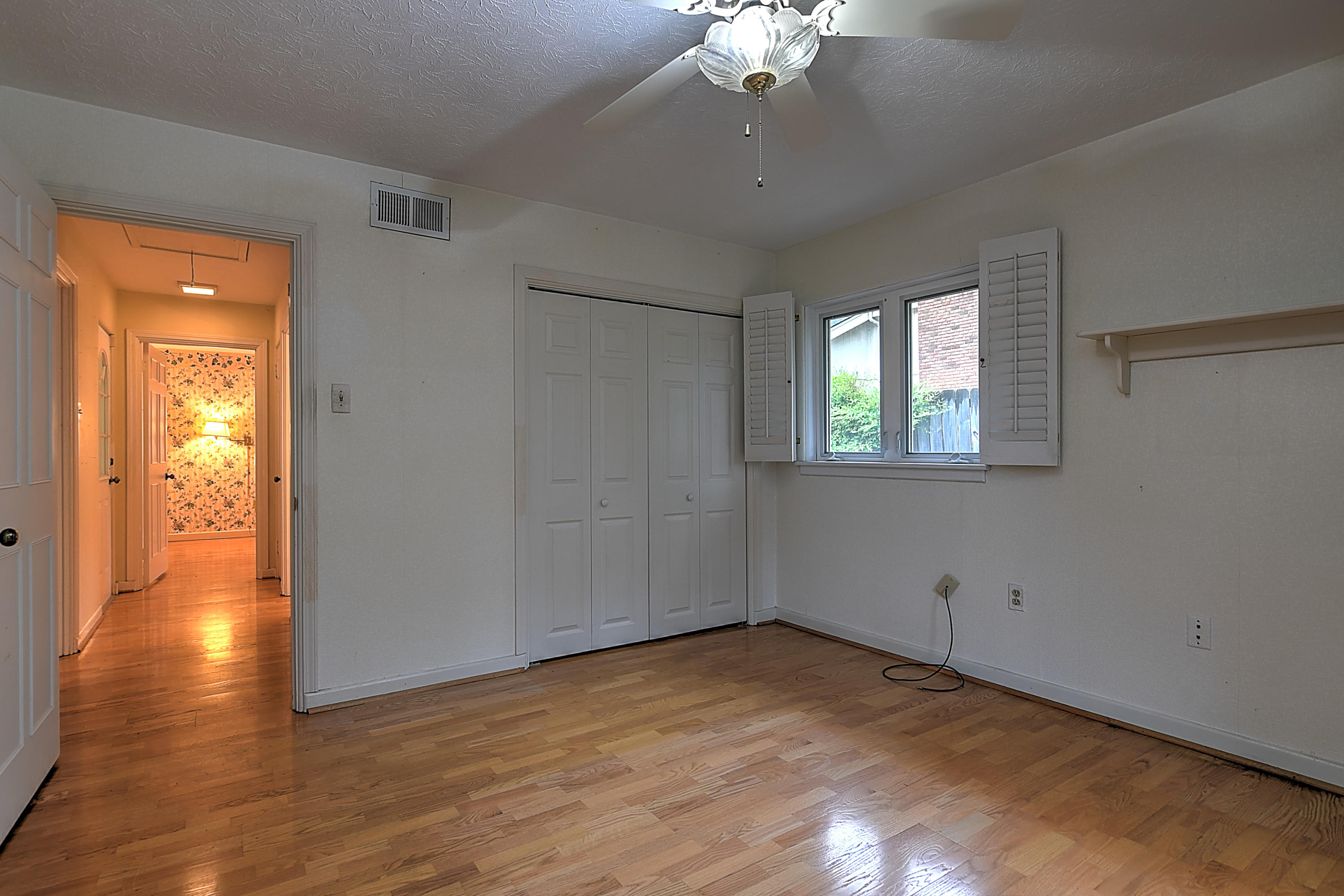 2101 Pendragon Road Kingsport, TN 37660 - Photo 35 of 58 Pendragon-32