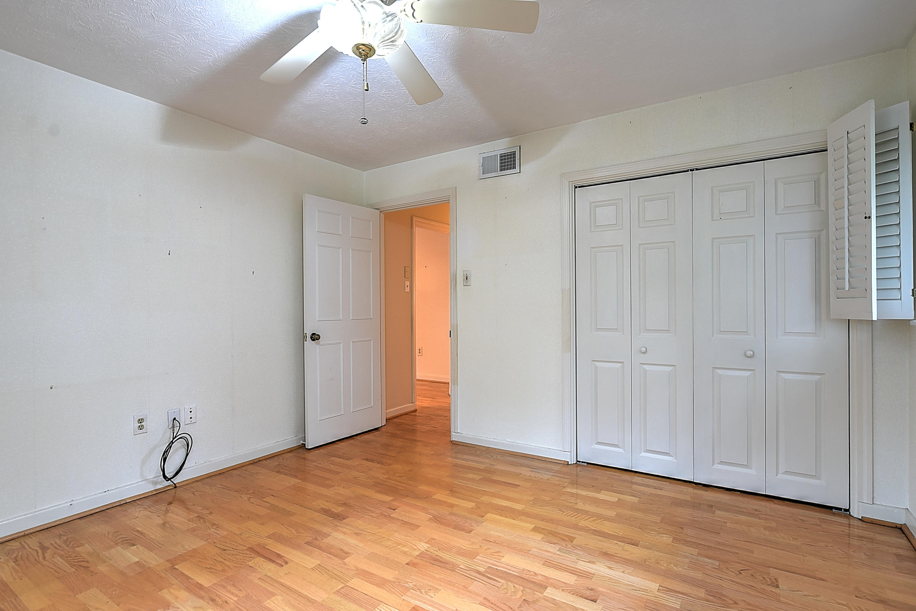 2101 Pendragon Road Kingsport, TN 37660 - Photo 36 of 58 Pendragon-33