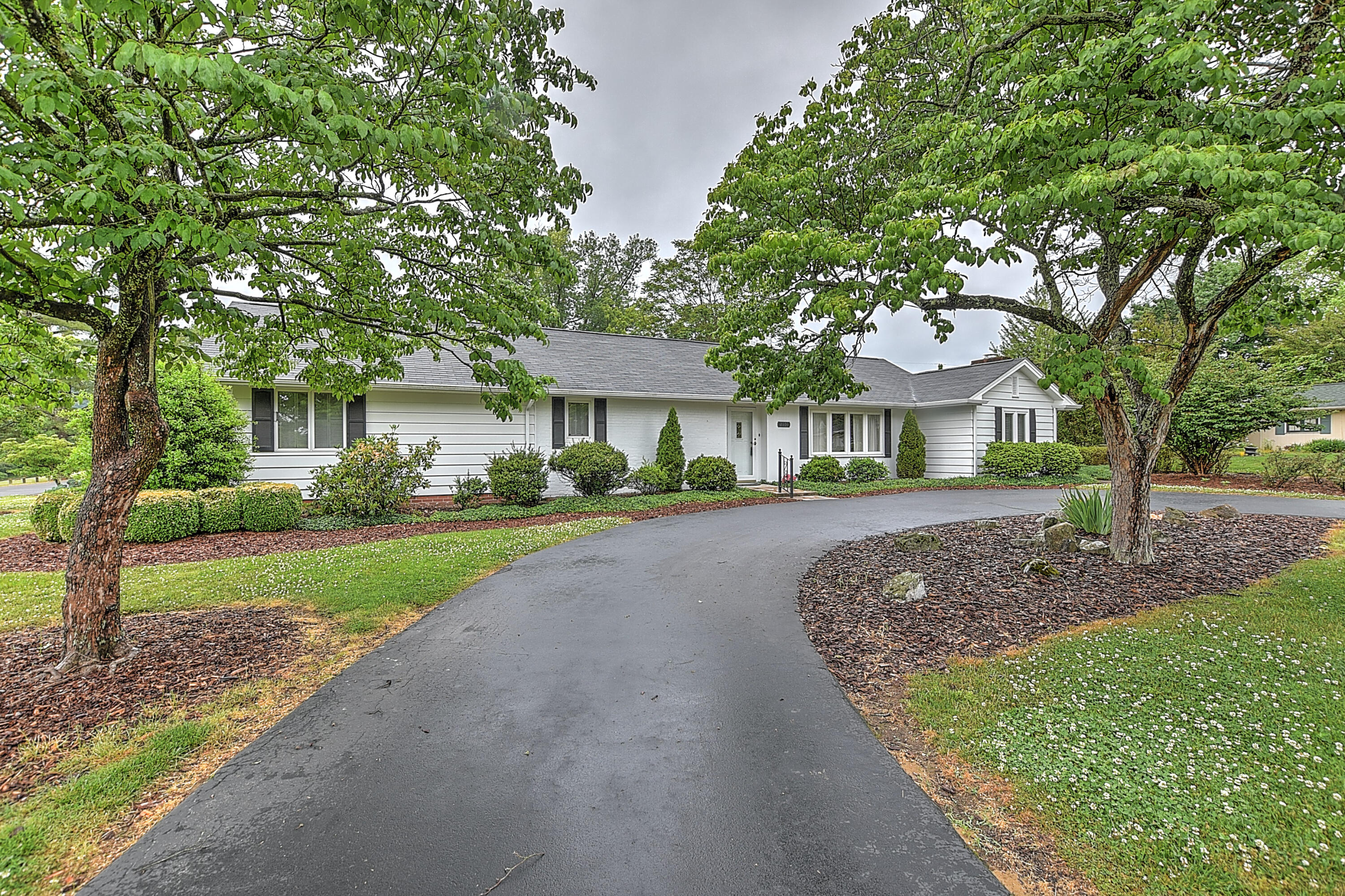 2101 Pendragon Road Kingsport, TN 37660 - Photo 55 of 58 Pendragon-52
