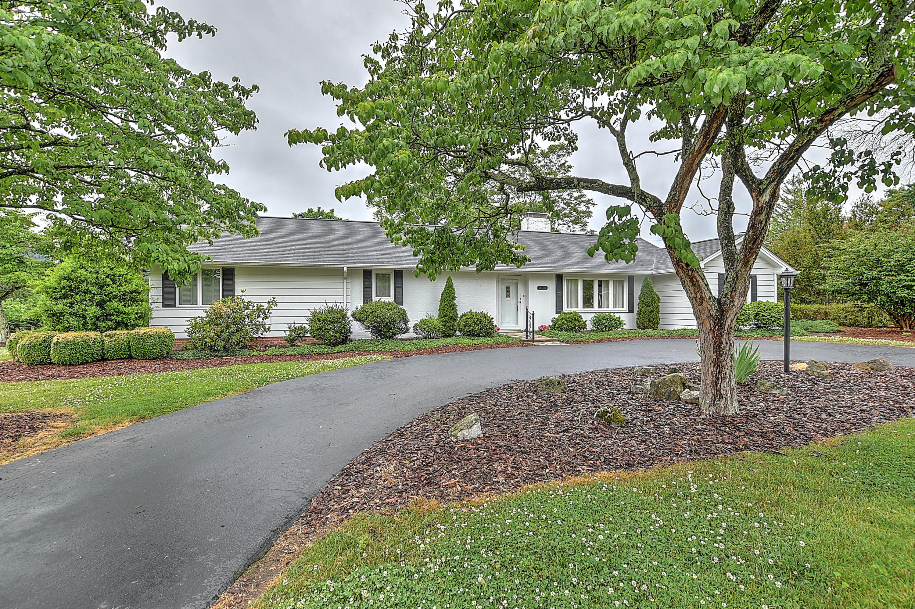 2101 Pendragon Road Kingsport, TN 37660 - Photo 56 of 58 Pendragon-53
