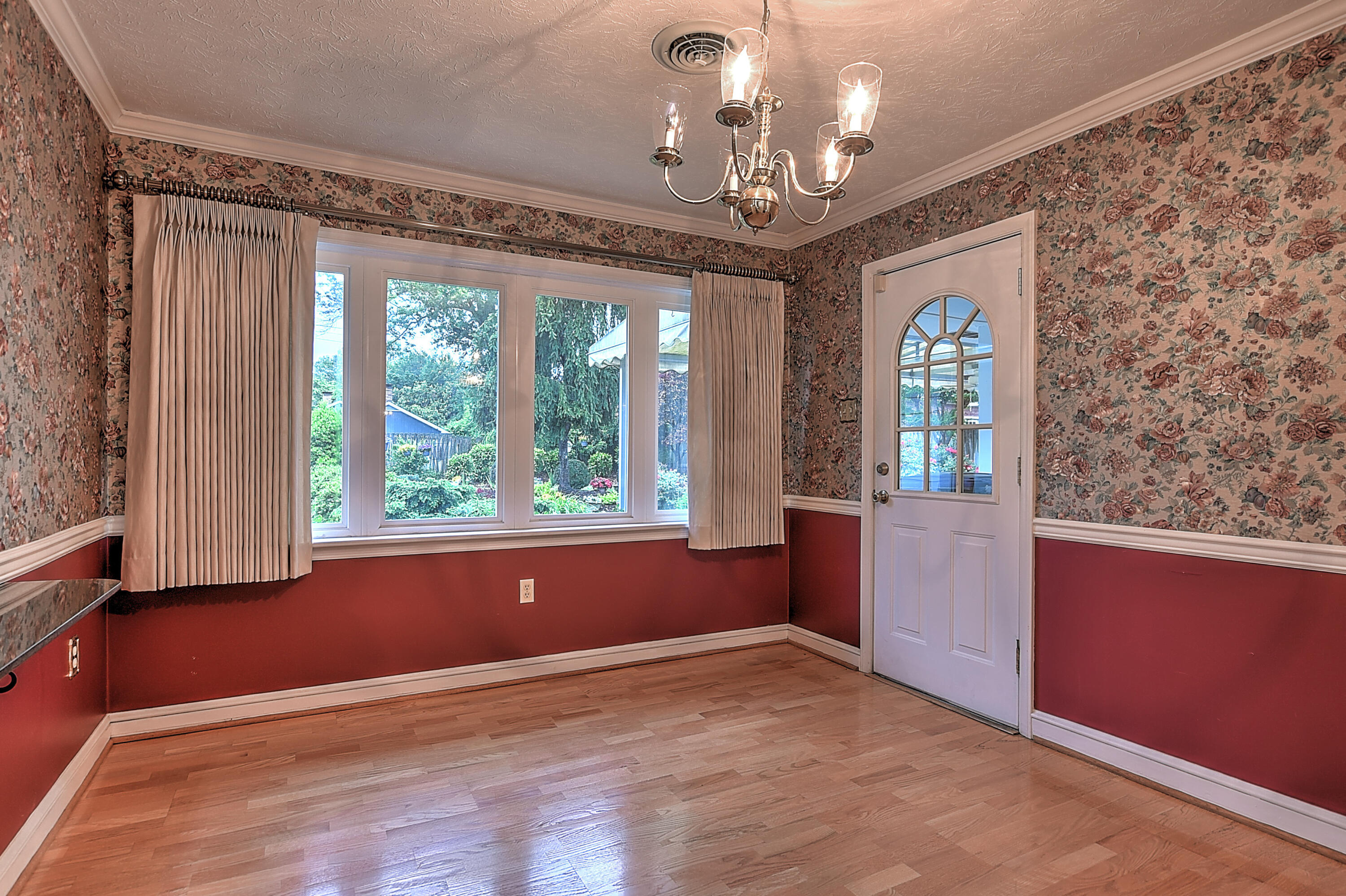 2101 Pendragon Road Kingsport, TN 37660 - Photo 8 of 58 Pendragon-5