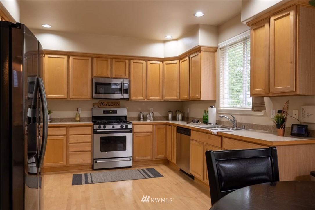 126 203rd Street Southeast Bothell, WA 98012 - Photo 13 of 24