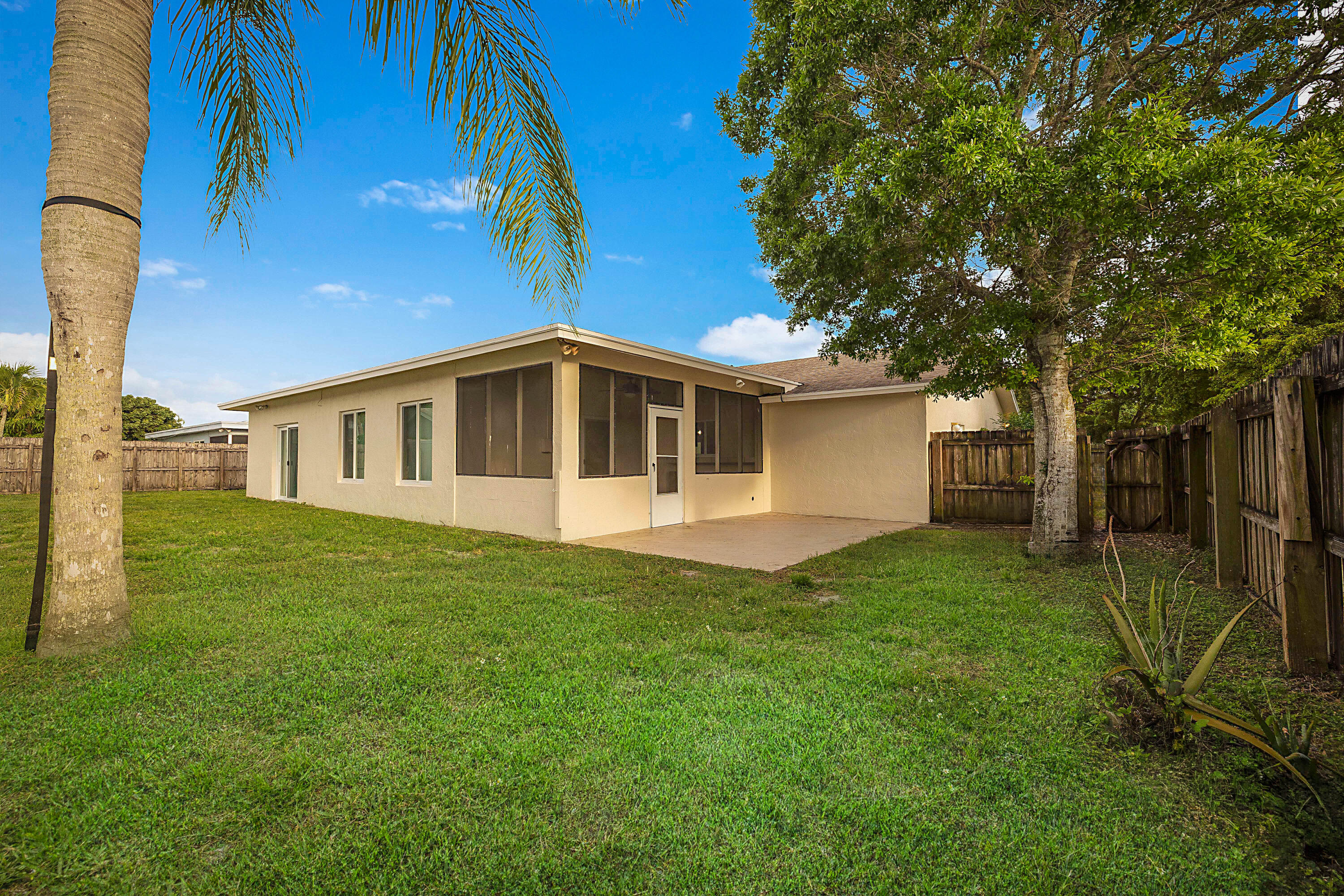 9593 Richmond Circle Boca Raton, FL 33434 - Photo 22 of 29 9593 Richmond Circle-41