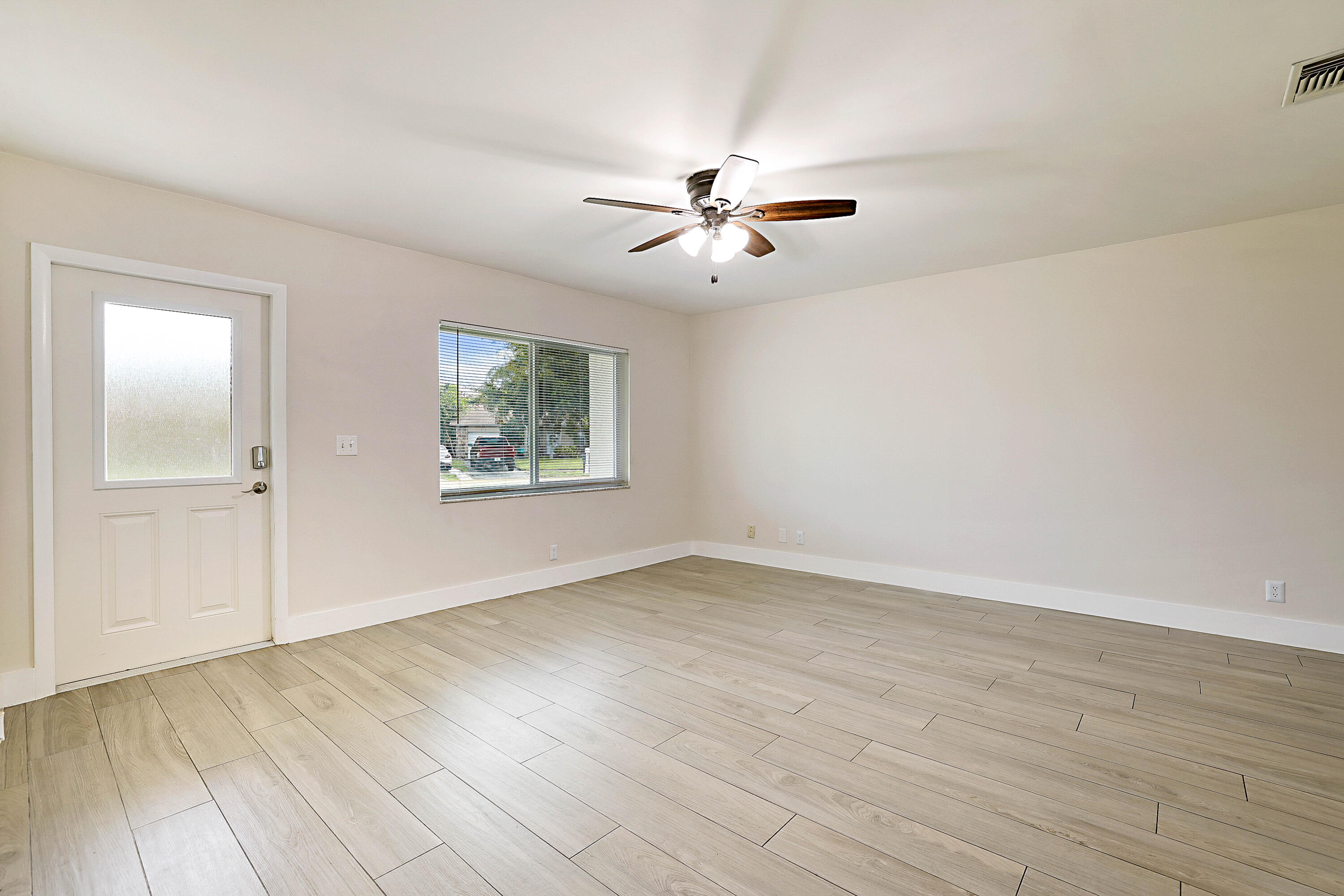 9593 Richmond Circle Boca Raton, FL 33434 - Photo 3 of 29 9593 Richmond Circle-5