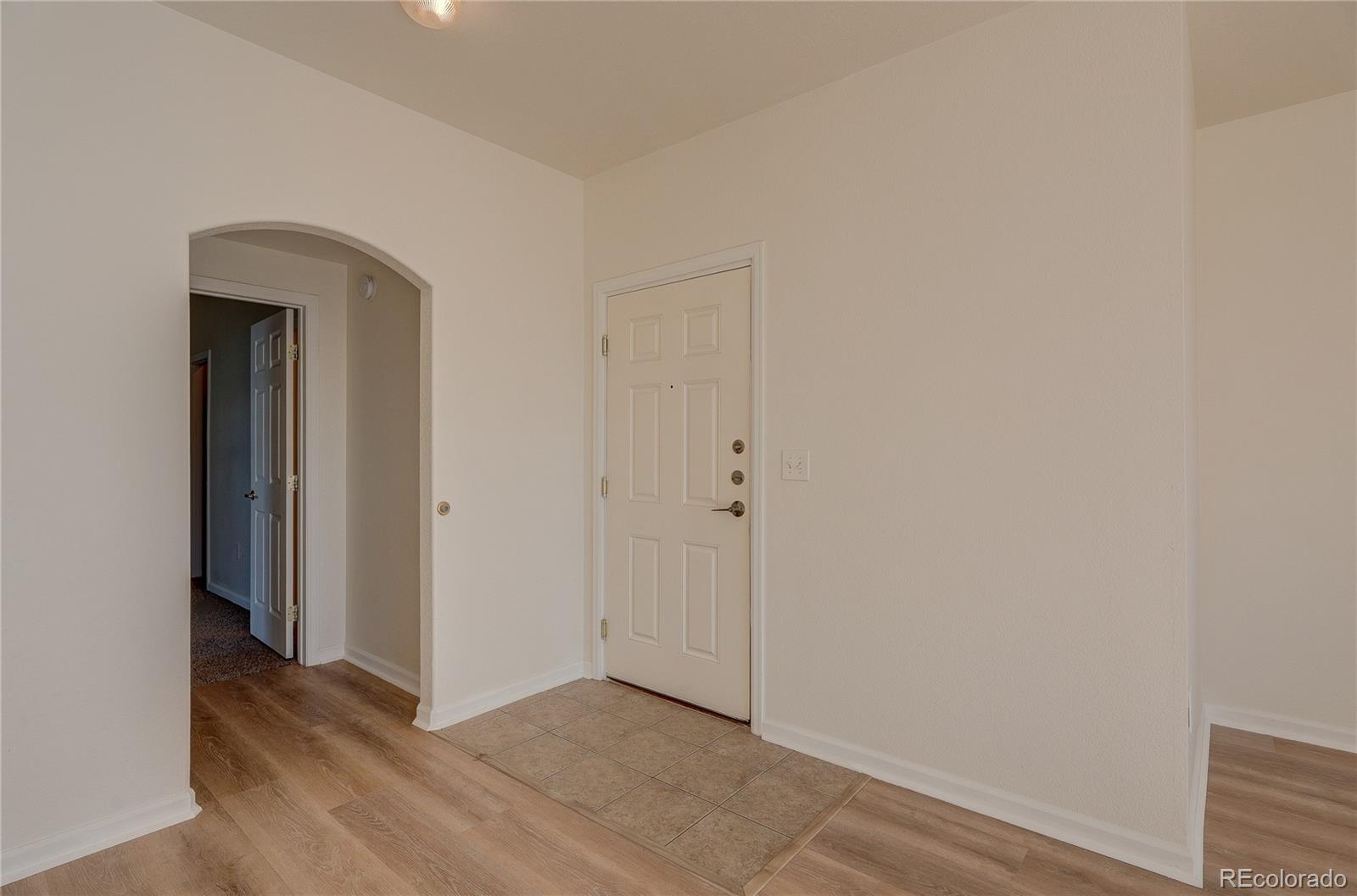 5756 North Genoa Way, Unit 12208 Aurora, CO 80019 - Photo 3 of 33 a view of an empty room