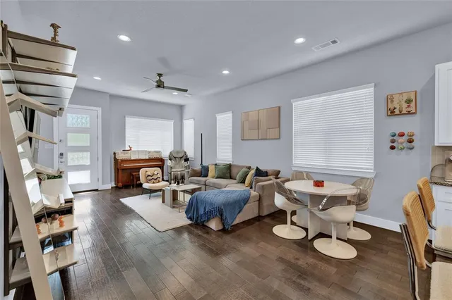 $3,500 | 228 Wimberly Street, Fort Worth, TX 76107