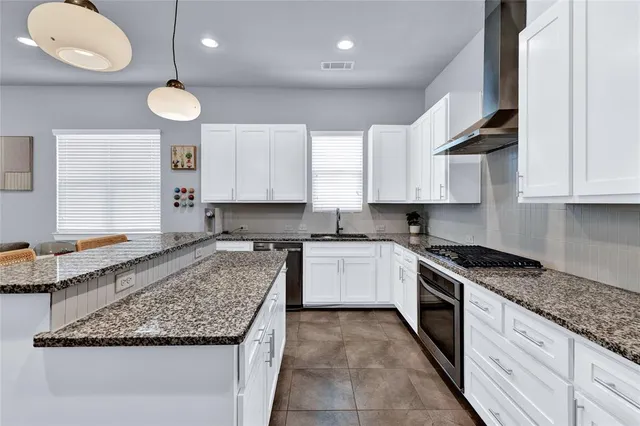 $3,500 | 228 Wimberly Street, Fort Worth, TX 76107