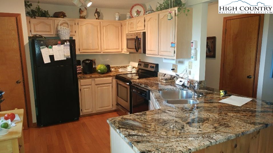 490 St Andrews Road Beech Mountain, NC 28604 - Photo 2 of 16 Gallery Image 2