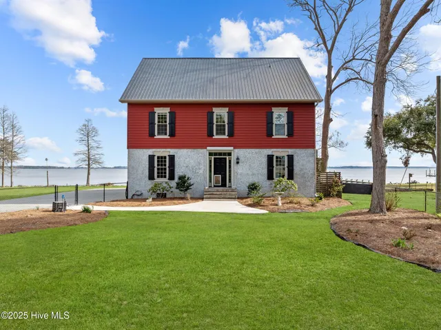 $749,900 | 901 Down Shore Road, Blounts Creek, NC 27814