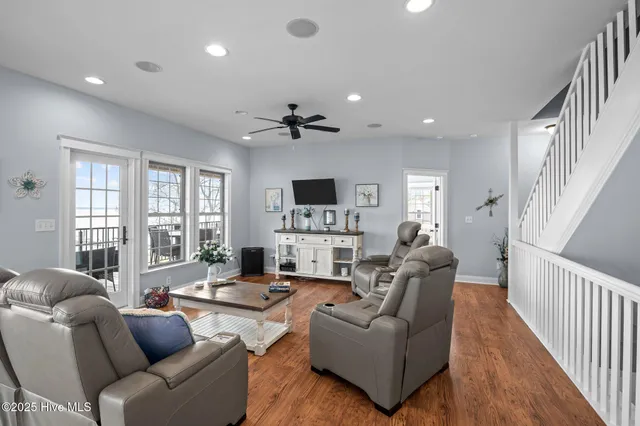 $749,900 | 901 Down Shore Road, Blounts Creek, NC 27814