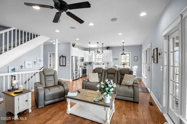 $749,900 | 901 Down Shore Road, Blounts Creek, NC 27814