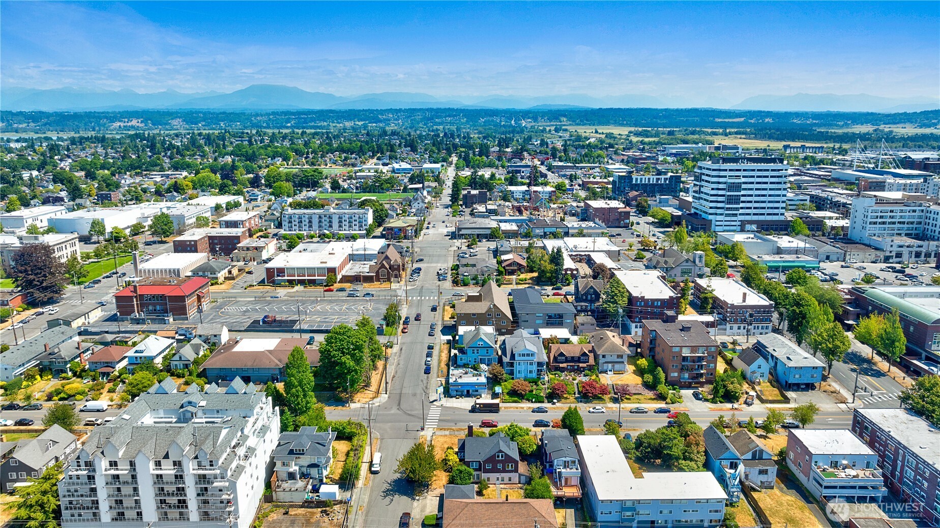 2601 Rucker Avenue Everett, WA 98201 - Photo 14 of 39 a view of a city