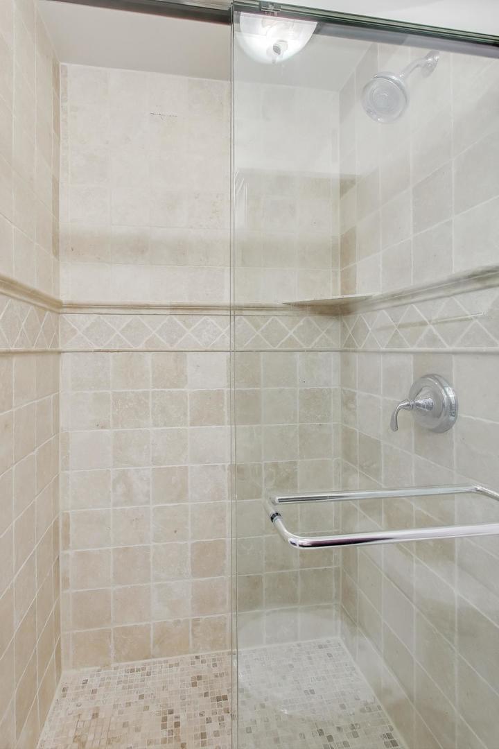 1459 West Wrightwood Avenue, Unit 1459 Chicago, IL 60614 - Photo 28 of 40 a bathroom with a shower