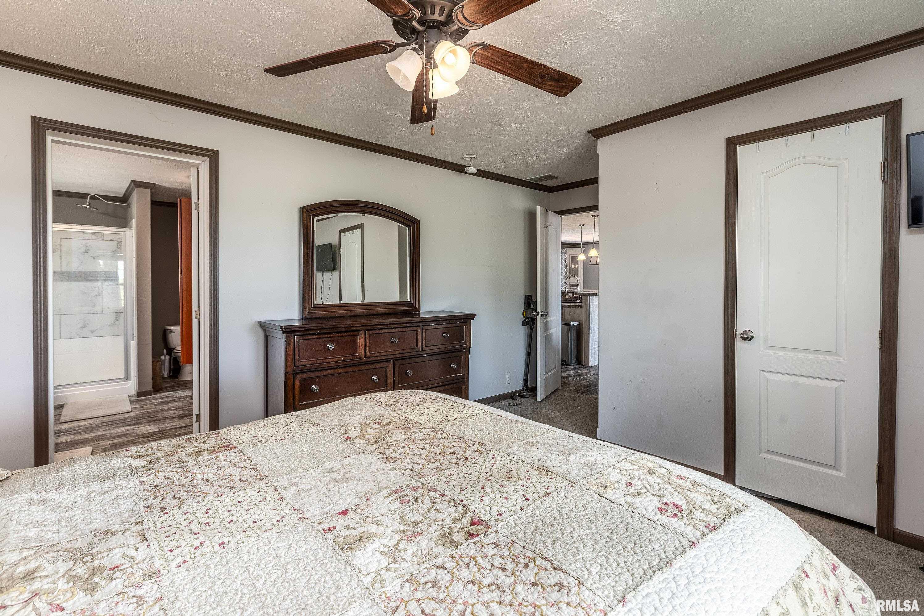 18057 Dwina Road Thompsonville, IL 62890 - Photo 17 of 49
