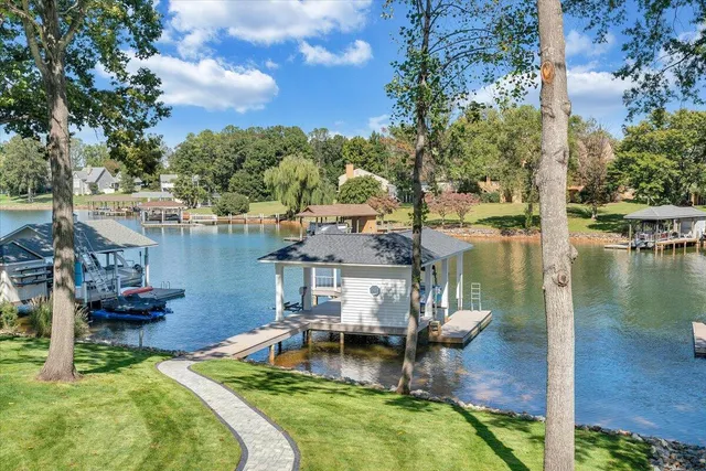 $3,650,000 | 2650 Waters Edge Drive, Penhook, VA 24137