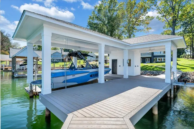 $3,650,000 | 2650 Waters Edge Drive, Penhook, VA 24137