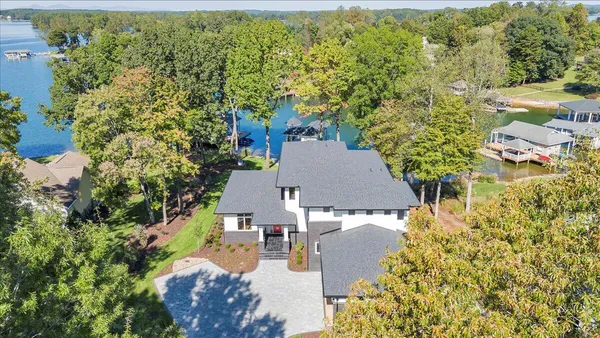 $3,650,000 | 2650 Waters Edge Drive, Penhook, VA 24137