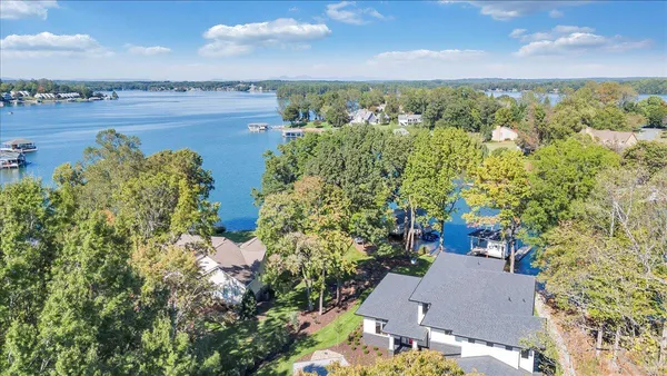 $3,650,000 | 2650 Waters Edge Drive, Penhook, VA 24137