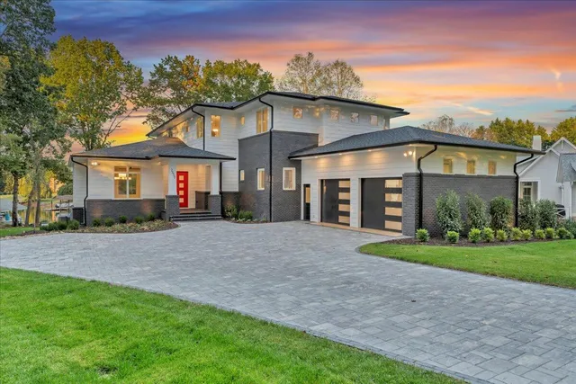 $3,650,000 | 2650 Waters Edge Drive, Penhook, VA 24137