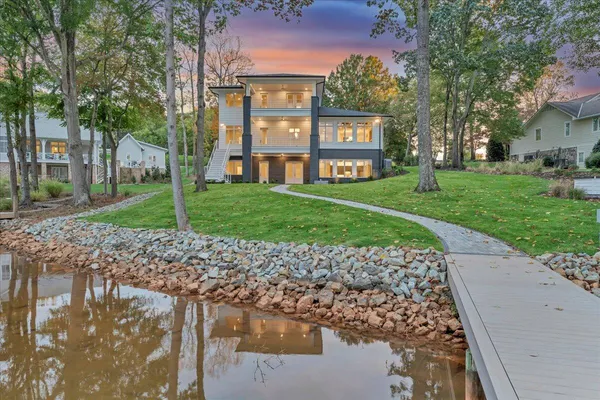 $3,650,000 | 2650 Waters Edge Drive, Penhook, VA 24137