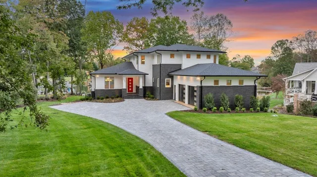 $3,650,000 | 2650 Waters Edge Drive, Penhook, VA 24137