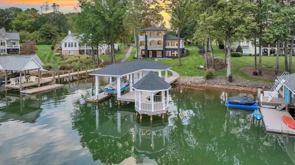 $3,650,000 | 2650 Waters Edge Drive, Penhook, VA 24137