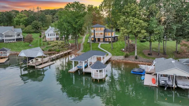 $3,650,000 | 2650 Waters Edge Drive, Penhook, VA 24137