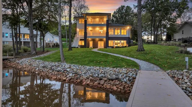 $3,650,000 | 2650 Waters Edge Drive, Penhook, VA 24137