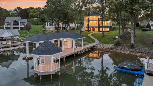 $3,650,000 | 2650 Waters Edge Drive, Penhook, VA 24137