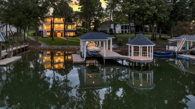 $3,650,000 | 2650 Waters Edge Drive, Penhook, VA 24137