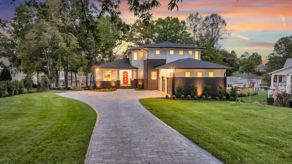 $3,650,000 | 2650 Waters Edge Drive, Penhook, VA 24137