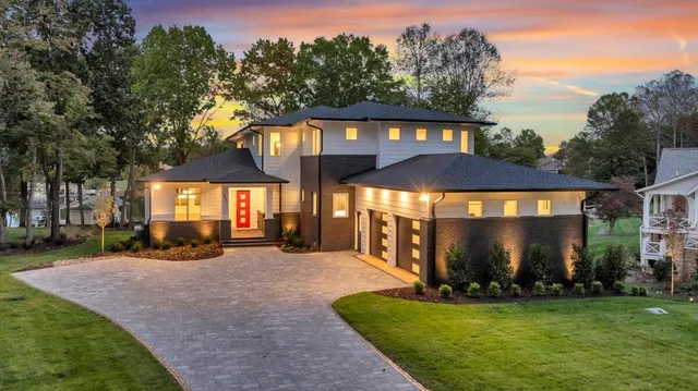 $3,650,000 | 2650 Waters Edge Drive, Penhook, VA 24137