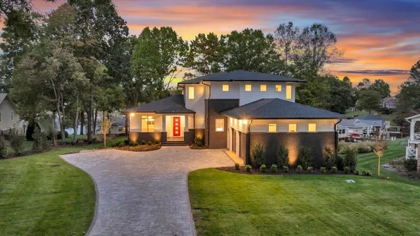 $3,650,000 | 2650 Waters Edge Drive, Penhook, VA 24137