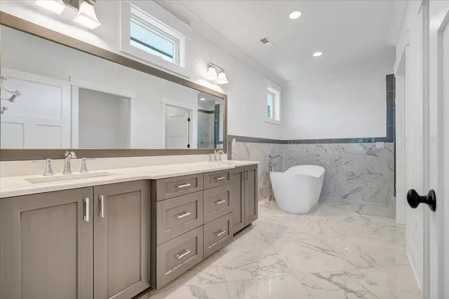 $3,650,000 | 2650 Waters Edge Drive, Penhook, VA 24137