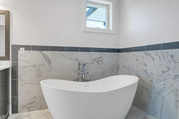 $3,650,000 | 2650 Waters Edge Drive, Penhook, VA 24137