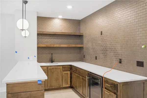 $901,862 | 18616 Ironwood Street, Overland Park, KS 66085